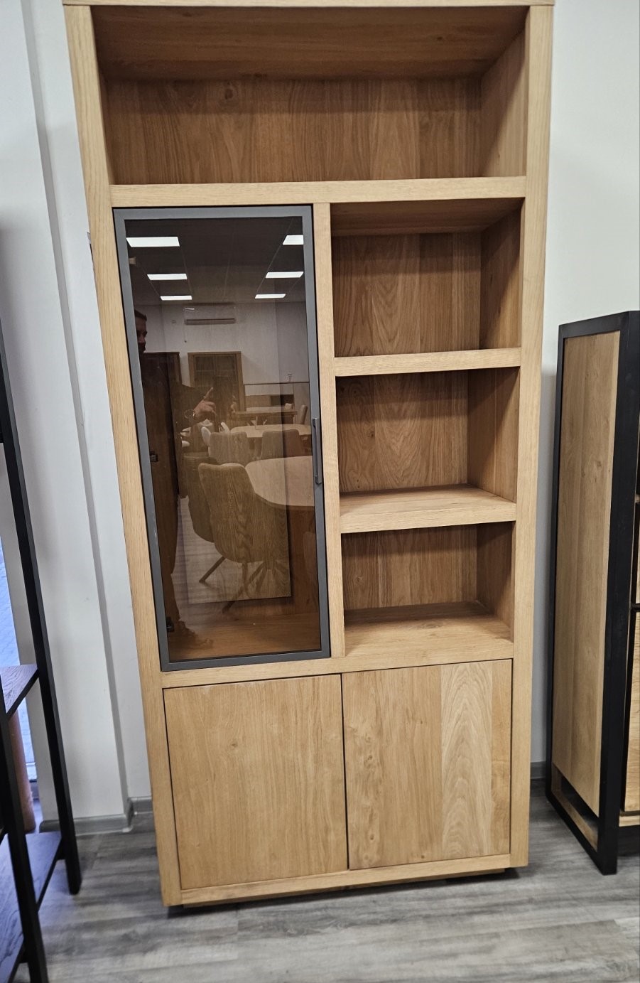 Висок шкаф с 1 стъклена вратичка, 2 плътни вратички и 4 ниши с вградено LED - осветление - Gijon 54511 DUN / h. 215 cm - Image 3