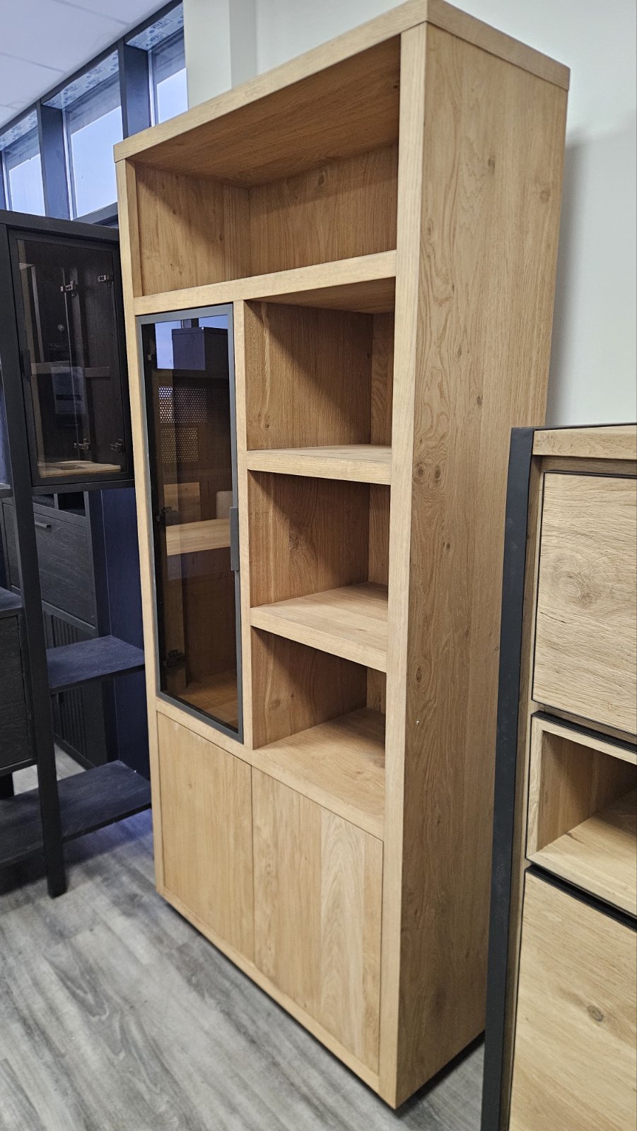 Висок шкаф с 1 стъклена вратичка, 2 плътни вратички и 4 ниши с вградено LED - осветление - Gijon 54511 DUN / h. 215 cm - Image 5